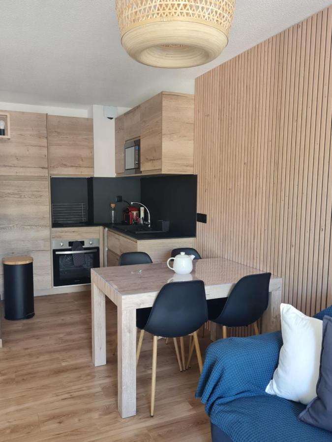 Apartment 2 Pieces Centre Station *